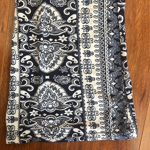 Hot Kiss Flare Pants - Picture 2 of 4